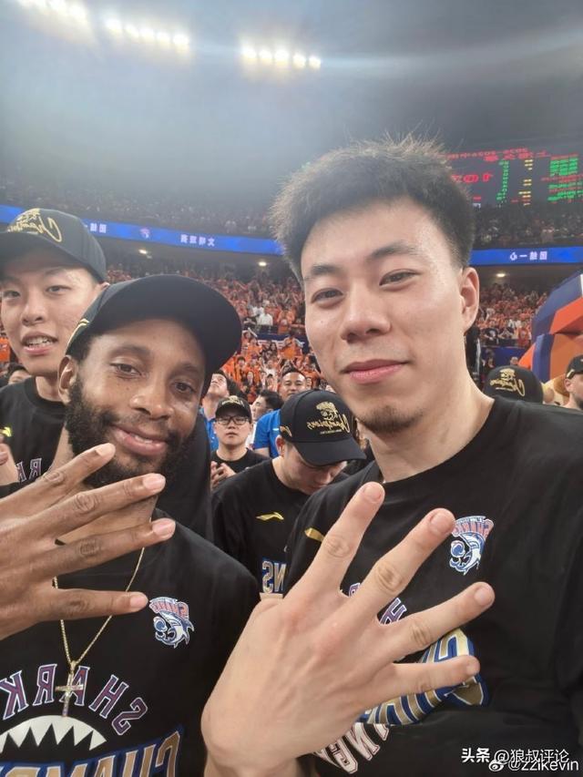 拉塞尔夺加泰排位赛杆位