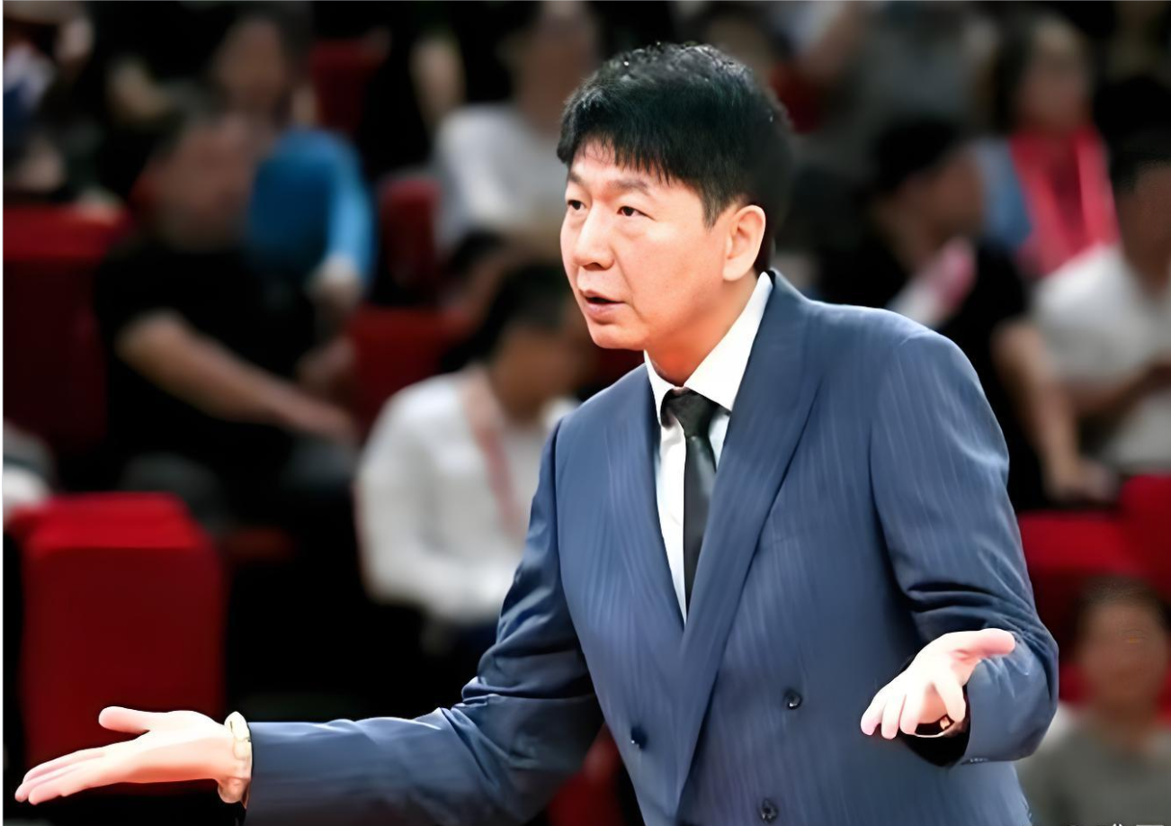 欧文绯闻再热闹也是空转:独行侠已明确不交易,火箭连询价都没递