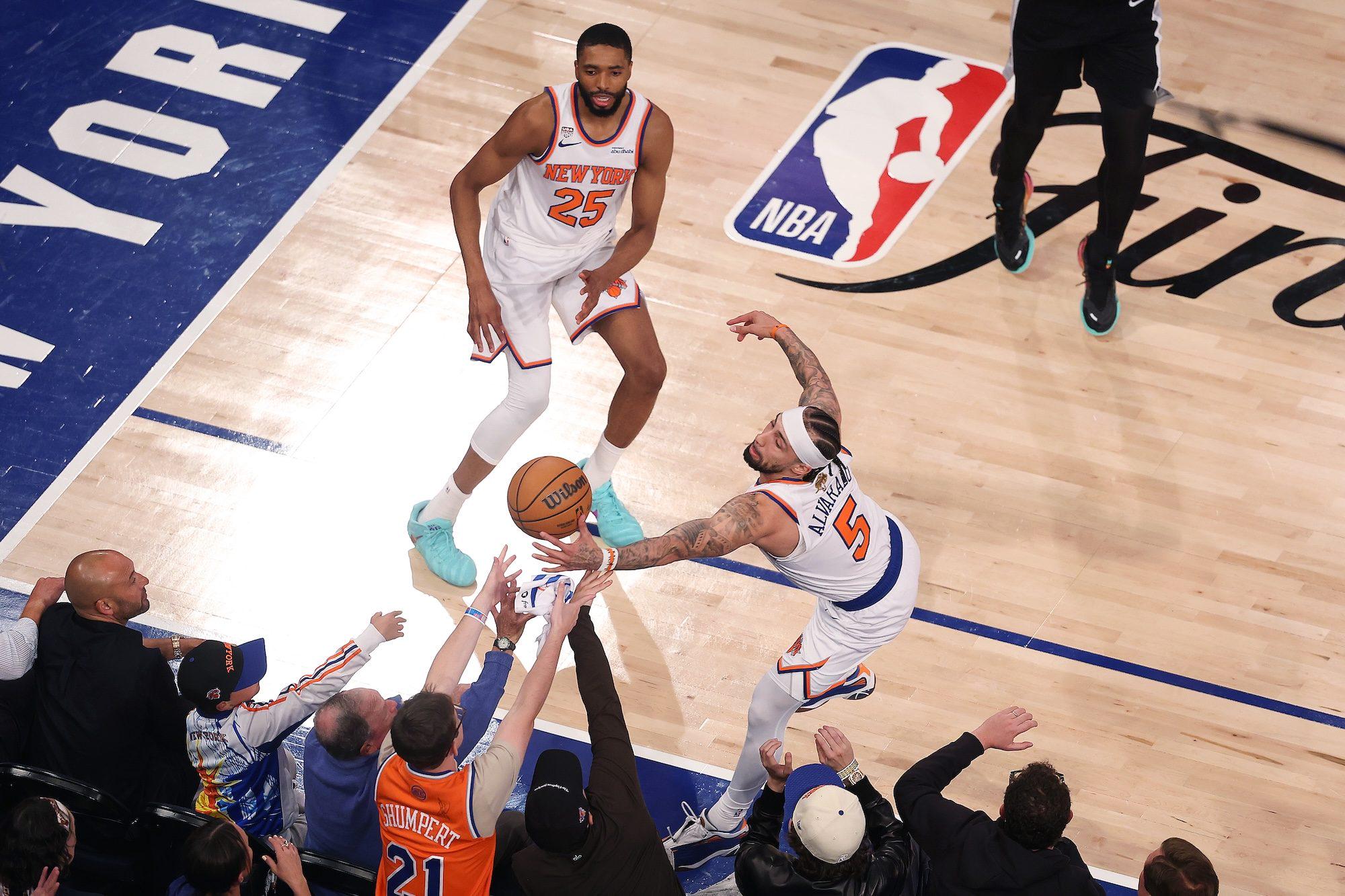 NBA神操作:马刺出台地域限购,直接取消外地尼克斯球迷门票订单