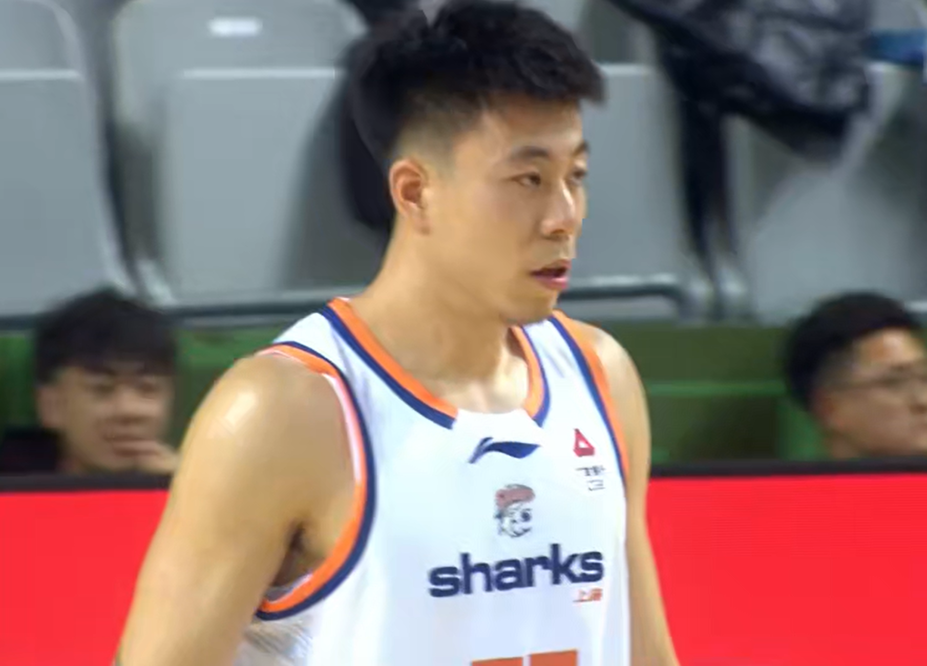 除了先发锋线大将,还有4名球员会是黄蜂今夏可能被送走的对象?