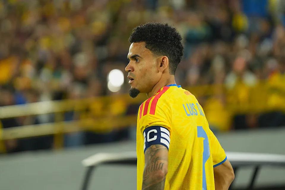 ESPN记者:湖人队内部人士暗示詹姆斯父子可能一起转投新球队