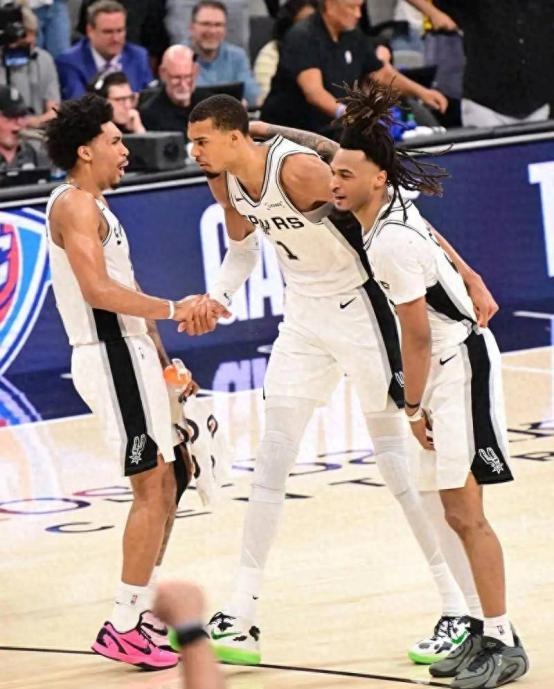 在NBA一支球队想要夺得总冠军,到底需要什么样的球员?