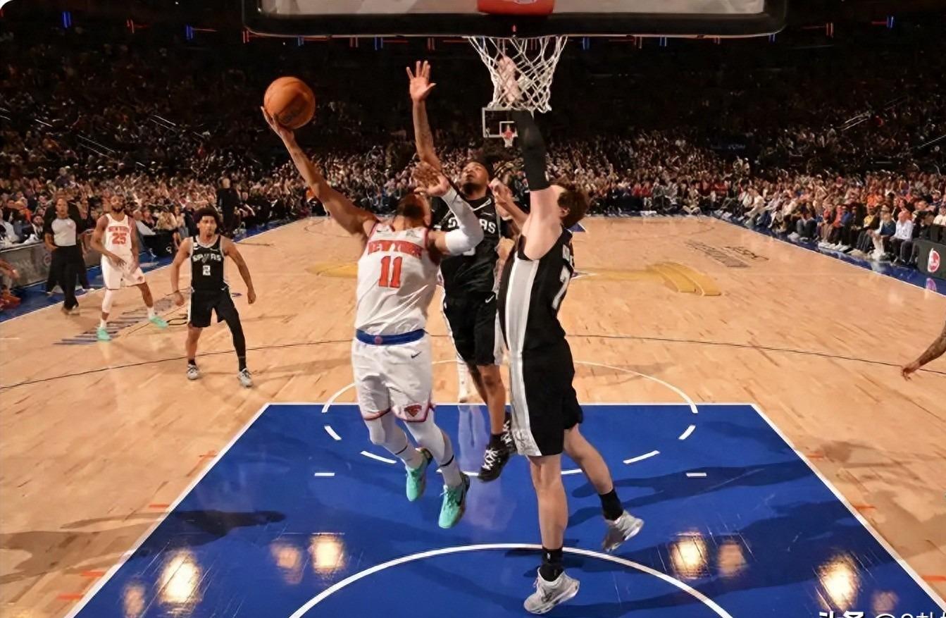 尼克斯成NBA首支赛季双冠王