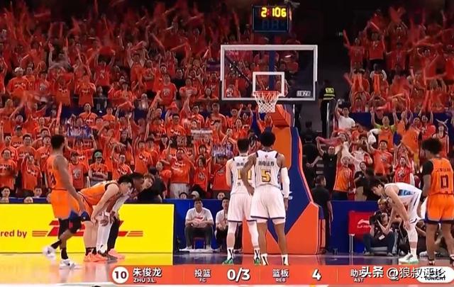 乌法115k欧元买断阿加波夫，结束租借正式加盟