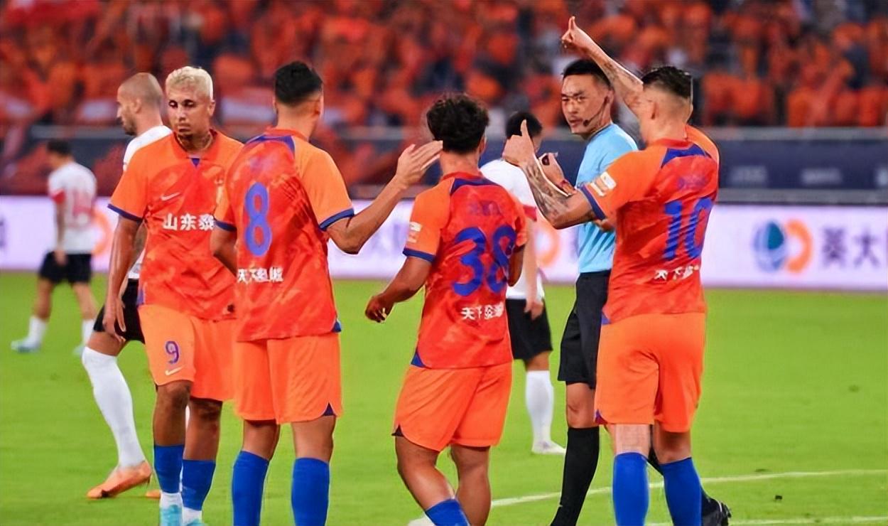 克罗地亚媒体开炮：我们被抢劫！FIFA保送葡萄牙 C罗靠施舍获最佳